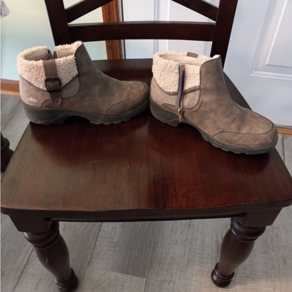 Treasure & Bond size 8 beige taupe zipper, ankle boot